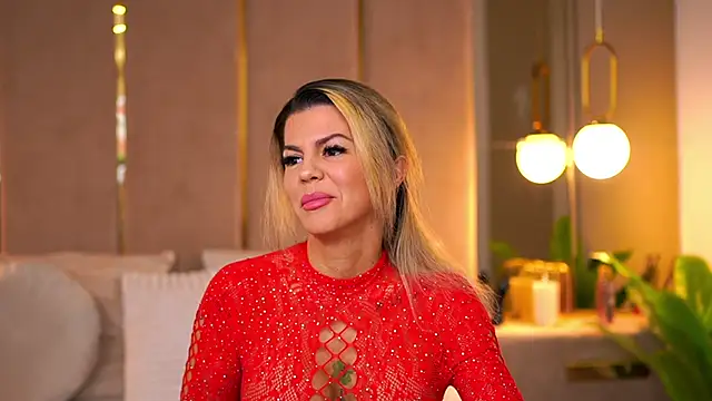 Snapshot of CamilaStarr chatting on February 5, 2026, 6:15 pm CamilaStarr online show from February 5, 2026, 6:15 pm