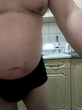 Snapshot of narrowboy chatting on November 8, 2025, 4:10 pm narrowboy online show from November 8, 2025, 4:10 pm