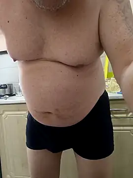 Snapshot of narrowboy chatting on October 26, 2025, 11:10 am narrowboy online show from October 26, 2025, 11:10 am