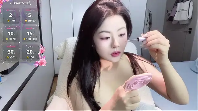 janequeen online show from February 9, 2026, 3:10 pm