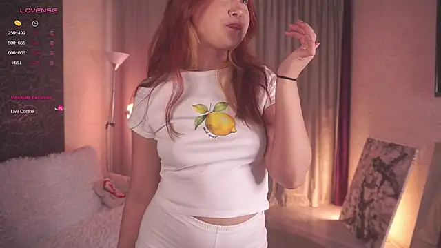 Frences Eyes online show from October 2, 2025, 1:14 pm