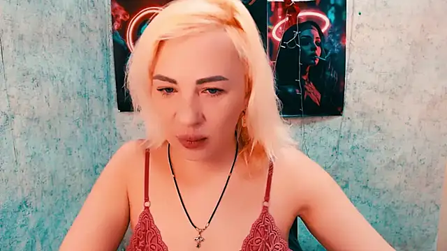 EmmaCat  online show from March 12, 2026, 5:34 am