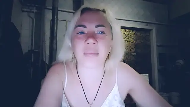 Snapshot of EmmaCat_ chatting on May 10, 2026, 2:59 am EmmaCat online show from May 10, 2026, 2:59 am