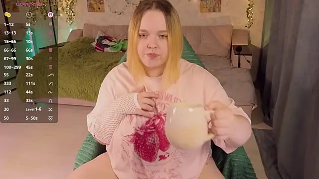 Aki nohana online show from October 3, 2025, 12:39 pm