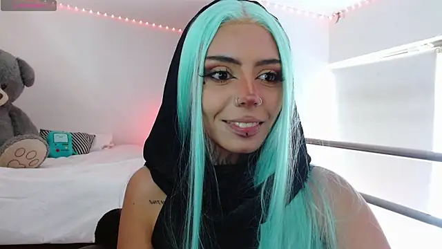 KoraRousee online show from November 23, 2025, 2:27 pm