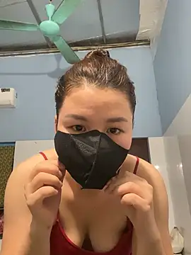 AmyChan086 online show from September 24, 2025, 11:28 am