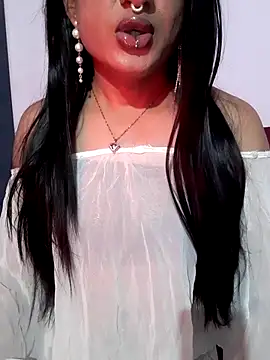 Snapshot of Cutie-Whiskey1 chatting on November 7, 2025, 6:56 pm Cutie-Whiskey1 online show from November 7, 2025, 6:56 pm