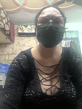 thehotlady online show from March 3, 2026, 2:07 am