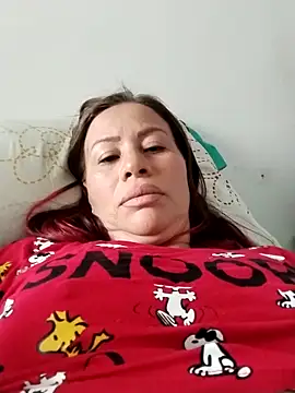 LaraCaliente online show from February 14, 2026, 7:14 pm