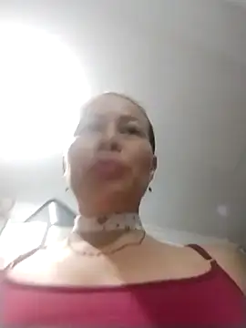 LaraCaliente online show from January 8, 2026, 1:55 am