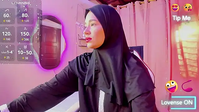 Snapshot of ShanaJamil chatting on October 24, 2025, 12:15 pm ShanaJamil online show from October 24, 2025, 12:15 pm