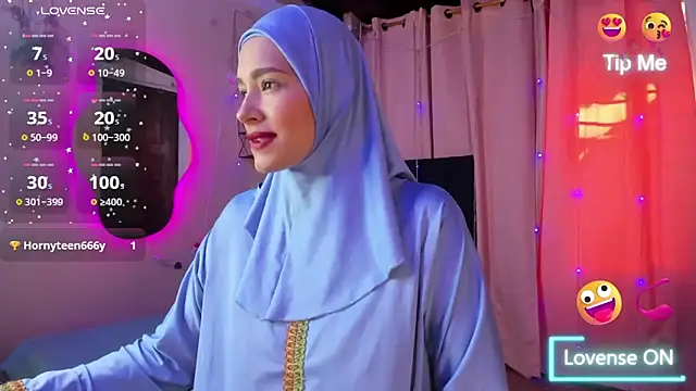 Snapshot of ShanaJamil chatting on October 10, 2025, 12:17 pm ShanaJamil online show from October 10, 2025, 12:17 pm