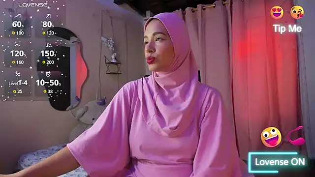 Snapshot of ShanaJamil chatting on November 7, 2025, 12:10 pm ShanaJamil online show from November 7, 2025, 12:10 pm