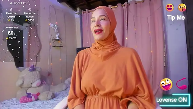 Snapshot of ShanaJamil chatting on November 25, 2025, 12:16 pm ShanaJamil online show from November 25, 2025, 12:16 pm