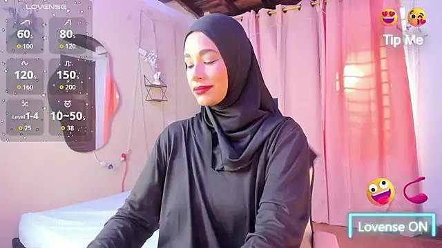 Snapshot of ShanaJamil chatting on October 31, 2025, 12:24 pm ShanaJamil online show from October 31, 2025, 12:24 pm