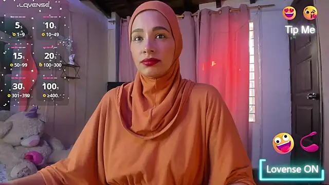 Snapshot of ShanaJamil chatting on November 18, 2025, 12:19 pm ShanaJamil online show from November 18, 2025, 12:19 pm