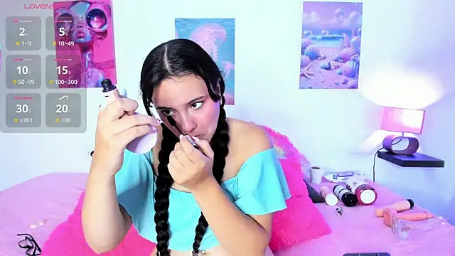 Snapshot of saray_rivas18 chatting on December 15, 2025, 11:16 am saray rivas18 online show from December 15, 2025, 11:16 am