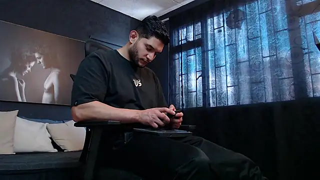 Snapshot of RichardMilleer chatting on January 9, 2026, 2:13 pm RichardMilleer online show from January 9, 2026, 2:13 pm