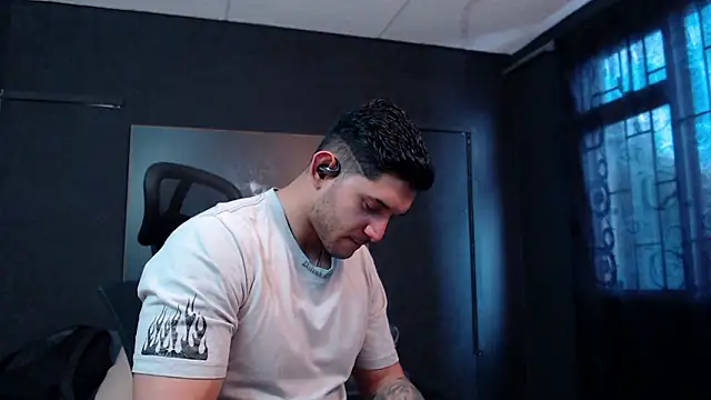 Snapshot of RichardMilleer chatting on March 7, 2026, 3:06 pm RichardMilleer online show from March 7, 2026, 3:06 pm