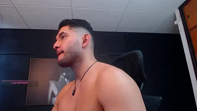 Snapshot of RichardMilleer chatting on February 9, 2026, 4:27 pm RichardMilleer online show from February 9, 2026, 4:27 pm