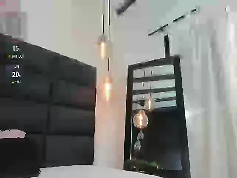 miss-ashley- online show from October 15, 2025, 12:57 pm