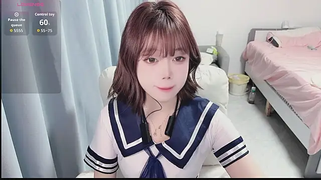 Snapshot of Lucky_Cici chatting on September 21, 2025, 12:43 pm Lucky Cici online show from September 21, 2025, 12:43 pm