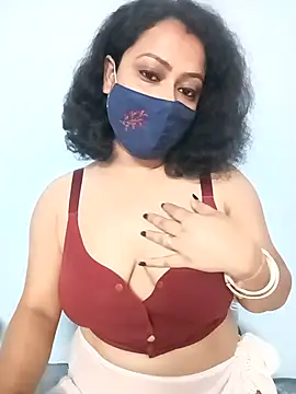 Deliciouskimi online show from April 12, 2026, 6:44 pm