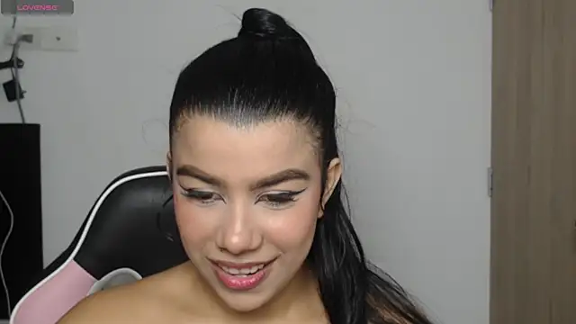 MayaScott11 online show from December 16, 2025, 9:08 pm