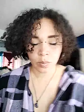 Julie wallace online show from December 16, 2025, 1:48 pm