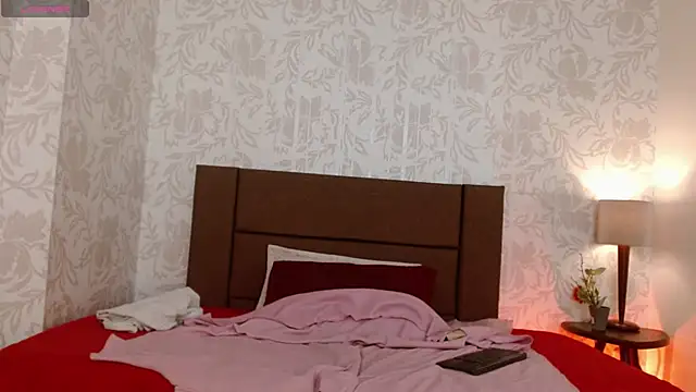 Ava Raye online show from April 14, 2026, 7:19 pm