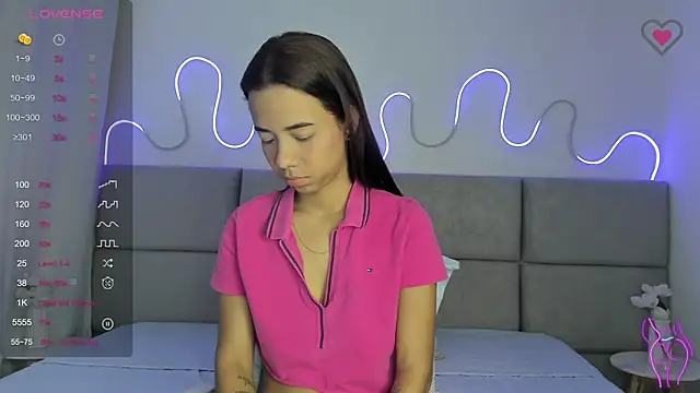 Snapshot of Anntonellaa chatting on November 7, 2025, 12:21 pm Anntonellaa online show from November 7, 2025, 12:21 pm