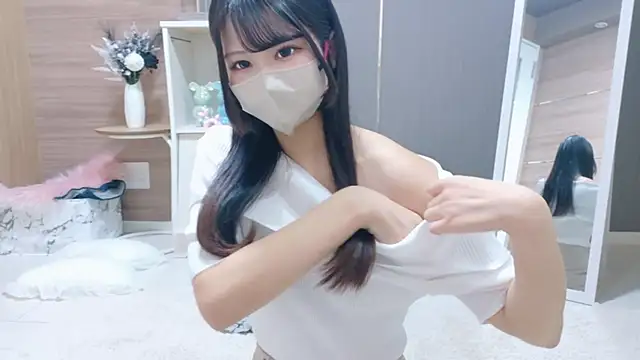 Snapshot of Ruru-shuv chatting on September 27, 2025, 9:15 am Ruru-shuv online show from September 27, 2025, 9:15 am