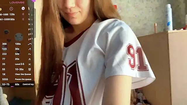 Cuteviola online show from April 14, 2026, 12:59 am