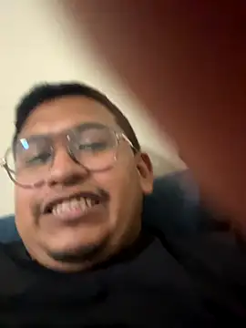 Snapshot of dannybs05 chatting on October 16, 2025, 5:16 am dannybs05 online show from October 16, 2025, 5:16 am