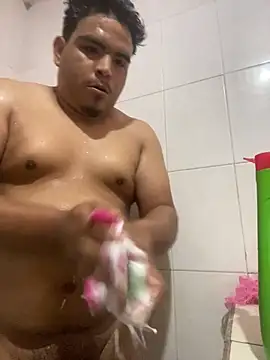 Snapshot of RangingWarranty chatting on November 1, 2025, 8:03 pm RangingWarranty online show from November 1, 2025, 8:03 pm