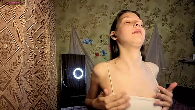 QutieDaSweet online show from February 19, 2026, 1:13 am