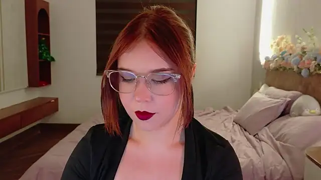 Snapshot of Lilith_Bonheur chatting on May 29, 2026, 1:06 pm Lilith Bonheur online show from May 29, 2026, 1:06 pm