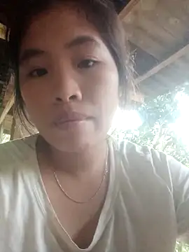 Luyen004 online show from September 27, 2025, 11:44 pm