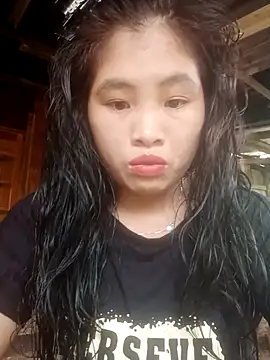 Luyen004 online show from October 6, 2025, 6:36 am