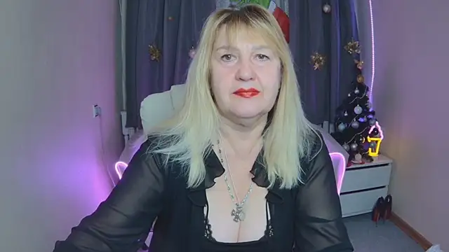 EmmaEllison online show from December 15, 2025, 7:14 am