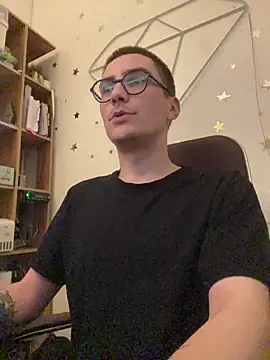 Snapshot of _miketaylor__ chatting on October 5, 2025, 12:07 pm  miketaylor   online show from October 5, 2025, 12:07 pm