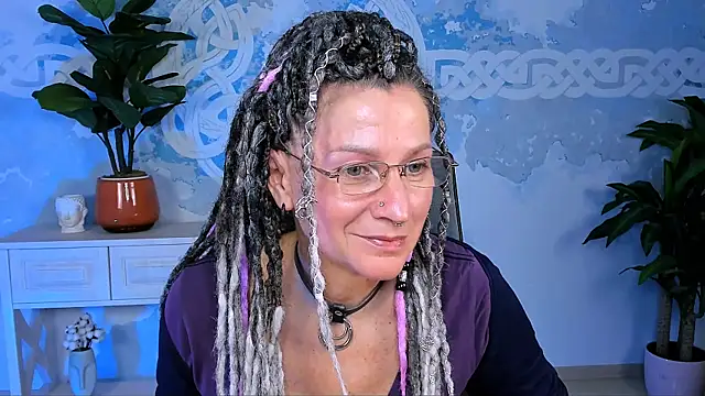 Snapshot of UmaSpace chatting on October 4, 2025, 5:09 am UmaSpace online show from October 4, 2025, 5:09 am