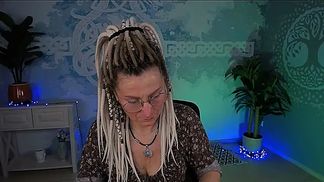 Snapshot of UmaSpace chatting on May 7, 2026, 5:11 am UmaSpace online show from May 7, 2026, 5:11 am