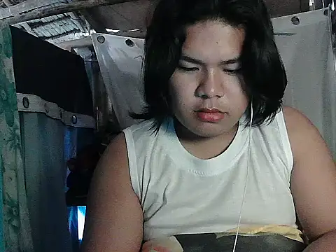 Huntrix2025 online show from April 16, 2026, 11:29 pm