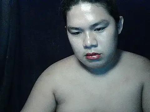 Snapshot of Huntrix2025 chatting on July 14, 2026, 1:05 am Huntrix2025 online show from July 14, 2026, 1:05 am