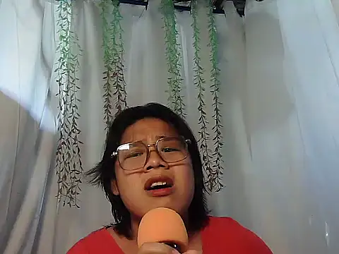 Huntrix2025 online show from November 29, 2025, 1:39 am