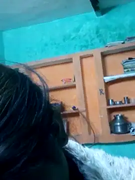 Snapshot of Sort_xr12 chatting on December 17, 2025, 3:39 pm Sort xr12 online show from December 17, 2025, 3:39 pm