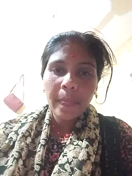 Snapshot of Sort_xr12 chatting on November 6, 2025, 4:33 pm Sort xr12 online show from November 6, 2025, 4:33 pm