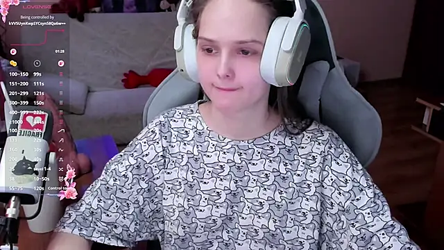 Snapshot of SharybbFace chatting on February 20, 2026, 2:08 pm SharybbFace online show from February 20, 2026, 2:08 pm