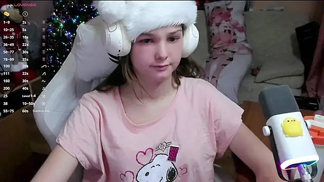 Snapshot of SharybbFace chatting on December 19, 2025, 3:14 pm SharybbFace online show from December 19, 2025, 3:14 pm